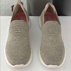 NWT Skechers Air Cooled Memory Foam Slip-Ons
